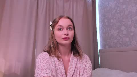 Snapshot of lilycoliins chatting on 11, 7, 2026 lilycoliins online show from 11, 7, 2026