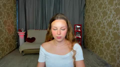 Snapshot of lilyeblake chatting on 4, 3, 2026 lilyeblake online show from 4, 3, 2026