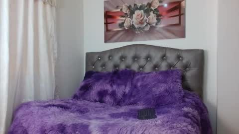 Snapshot of lilyfox23 chatting on 8, 3, 2025 lilyfox23 online show from 8, 3, 2025