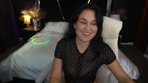 Lily online show from 4, 11, 2025