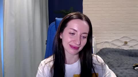 Snapshot of lilymellow chatting on 12, 5, 2026 Lily online show from 12, 5, 2026