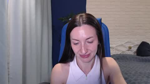 Snapshot of lilymellow chatting on 14, 7, 2026 Lily online show from 14, 7, 2026