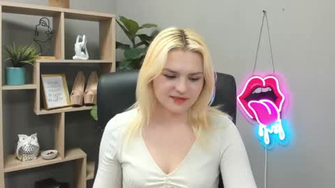 Snapshot of lilysweetxo chatting on 29, 5, 2026 Lily online show from 29, 5, 2026