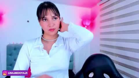  Lina Bedoya  online show from 23, 1, 2025