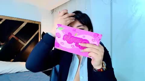  Lina Bedoya  online show from 11, 3, 2026