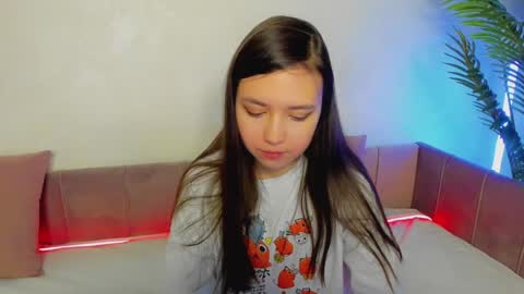 Snapshot of lina_brownie chatting on 7, 1, 2025 Lina online show from 7, 1, 2025