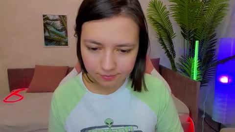 Snapshot of lina_brownie chatting on 4, 2, 2025 Lina online show from 4, 2, 2025