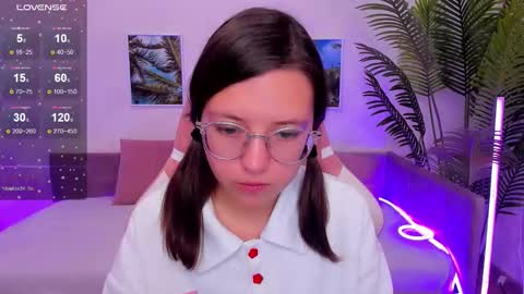 Snapshot of lina_brownie chatting on 6, 10, 2025 Lina online show from 6, 10, 2025