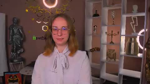 Snapshot of lina_fox12 chatting on 9, 6, 2026 lina_fox12 online show from 9, 6, 2026