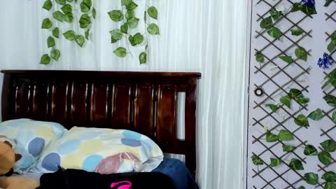 Snapshot of lina_paola chatting on 26, 2, 2025 paola online show from 26, 2, 2025