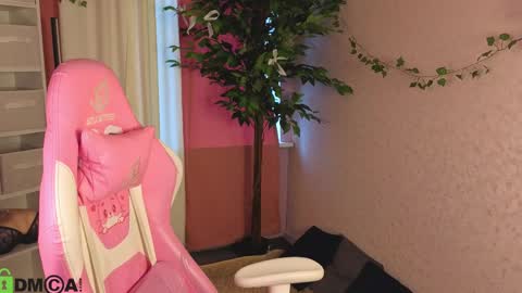 LINA online show from 10, 4, 2026