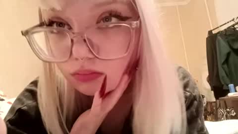 Snapshot of lina_sun1 chatting on 31, 5, 2026 lina_sun1 online show from 31, 5, 2026