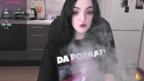 Lina 3  1715622743 online show from 17, 12, 2025