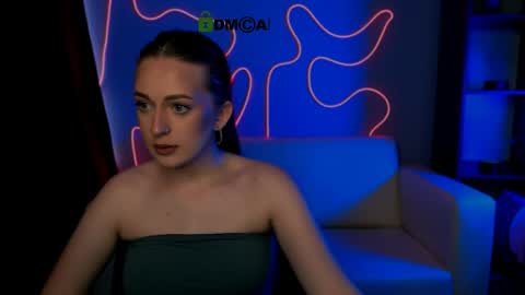 Snapshot of linaa_dolly chatting on 26, 5, 2026 linaa_dolly online show from 26, 5, 2026