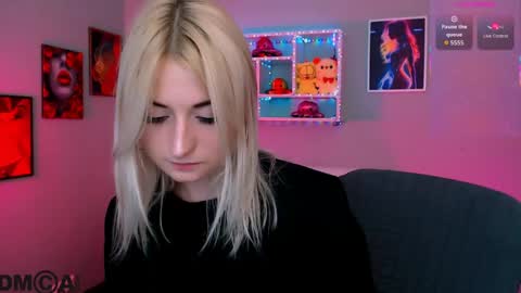 Snapshot of linaa_dolly chatting on 7, 6, 2026 linaa_dolly online show from 7, 6, 2026