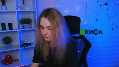 Snapshot of linaa_dolly chatting on 8, 6, 2026 linaa_dolly online show from 8, 6, 2026