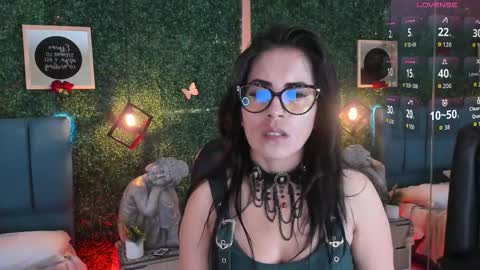 Lina  online show from 13, 1, 2026