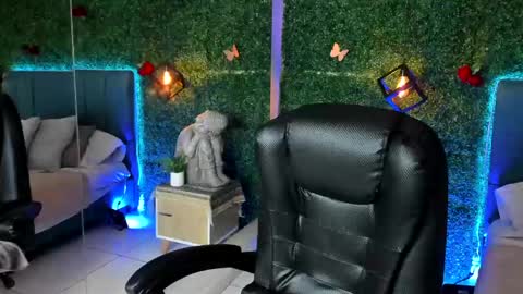 Snapshot of linagh chatting on 3, 6, 2026 Lina online show from 3, 6, 2026