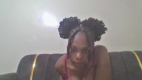 Snapshot of linahusu chatting on 17, 11, 2025 linahusu online show from 17, 11, 2025