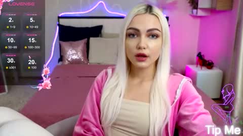 I am Lina online show from 19, 10, 2025