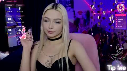 Snapshot of linalirian chatting on 11, 5, 2026 I am Lina online show from 11, 5, 2026