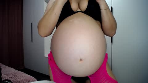 Snapshot of linasparks chatting on 9, 12, 2024 Lina Sparks online show from 9, 12, 2024