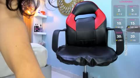 L I N A  online show from 14, 10, 2025