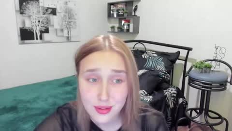 Lina online show from 17, 1, 2025