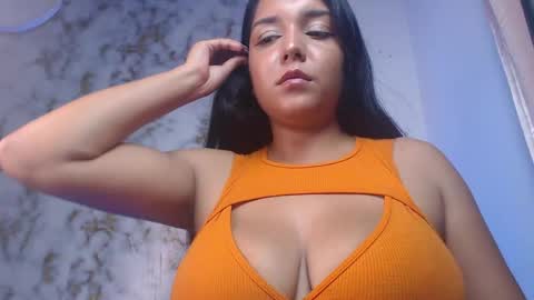 Snapshot of lincy_honeyy chatting on 5, 6, 2026 lincy_honeyy online show from 5, 6, 2026