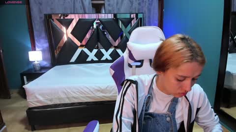  Linda  online show from 18, 1, 2025