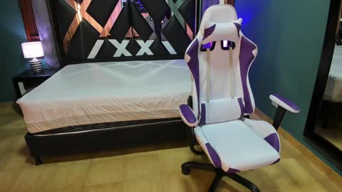  Linda  online show from 3, 2, 2025