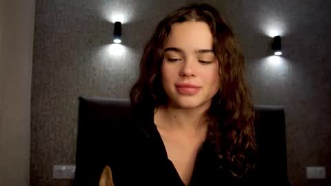 Snapshot of linda_clarsss chatting on 24, 10, 2025 Linda online show from 24, 10, 2025