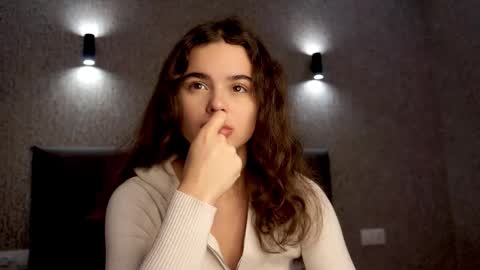 Snapshot of linda_clarsss chatting on 9, 11, 2025 Linda online show from 9, 11, 2025