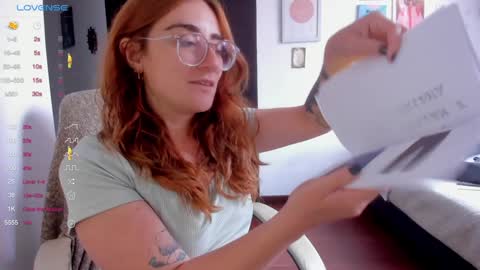 Giggles  online show from 16, 1, 2025