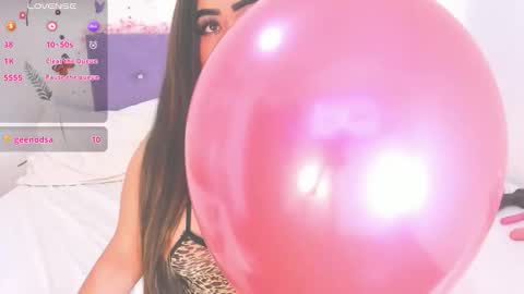 Linda  online show from 10, 10, 2025