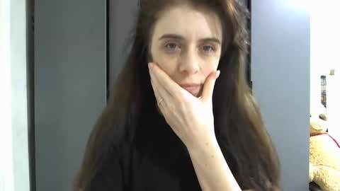 Snapshot of linda_katis chatting on 12, 2, 2025 linda_katis online show from 12, 2, 2025