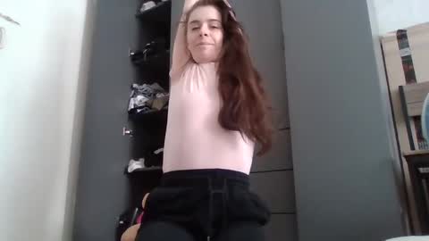 Snapshot of linda_katis chatting on 13, 2, 2025 linda_katis online show from 13, 2, 2025