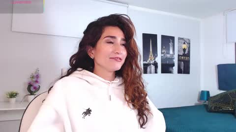 Snapshot of linda_morgan1 chatting on 23, 4, 2026 Maria Paula online show from 23, 4, 2026