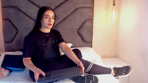 Linda Saenz online show from 4, 2, 2025