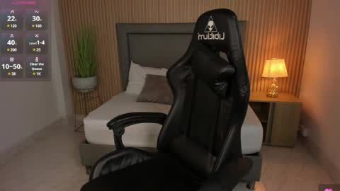 L I N D A online show from 22, 1, 2025