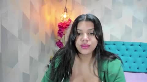 Snapshot of lindabreexlove chatting on 8, 6, 2026 online show from 8, 6, 2026