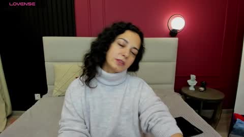 Snapshot of lindainsatiable chatting on 10, 10, 2025 Linda online show from 10, 10, 2025