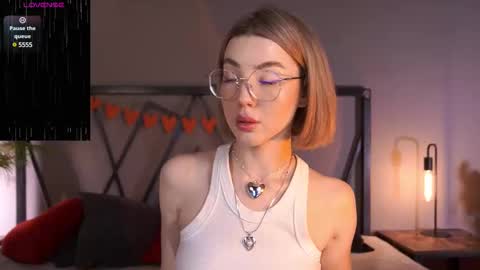 your Linda is back online show from 6, 3, 2025