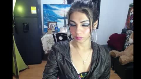 lindsey_2023 online show from 3, 2, 2025