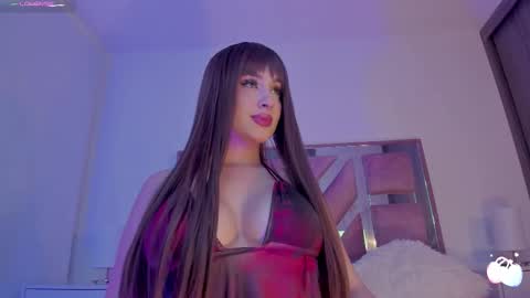 Lindsey Moss online show from 30, 9, 2025