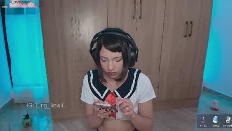 Snapshot of ling_meow chatting on 18, 6, 2026 Ling online show from 18, 6, 2026