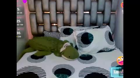 V A L E  N T I N A online show from 28, 12, 2024