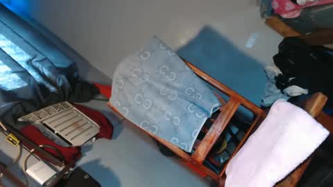 Snapshot of lingkure_69ts chatting on 24, 1, 2025 weng bustamante online show from 24, 1, 2025