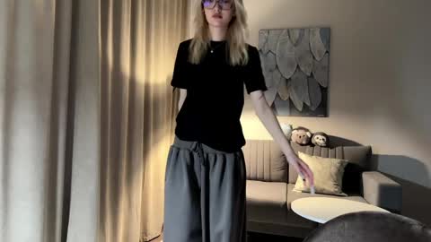 Snapshot of linneabercier chatting on 20, 5, 2026 Emma online show from 20, 5, 2026