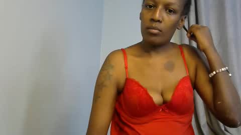 Snapshot of linniecarol chatting on 30, 10, 2025 Linniecarol online show from 30, 10, 2025